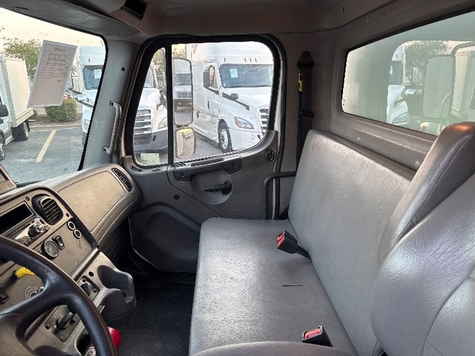 Medium Duty Box Truck-Light and Medium Duty Trucks-Freightliner-2020-M2-Salt Lake City-UT-112,741\n\t\tmiles-$ 69,250 - Image 19