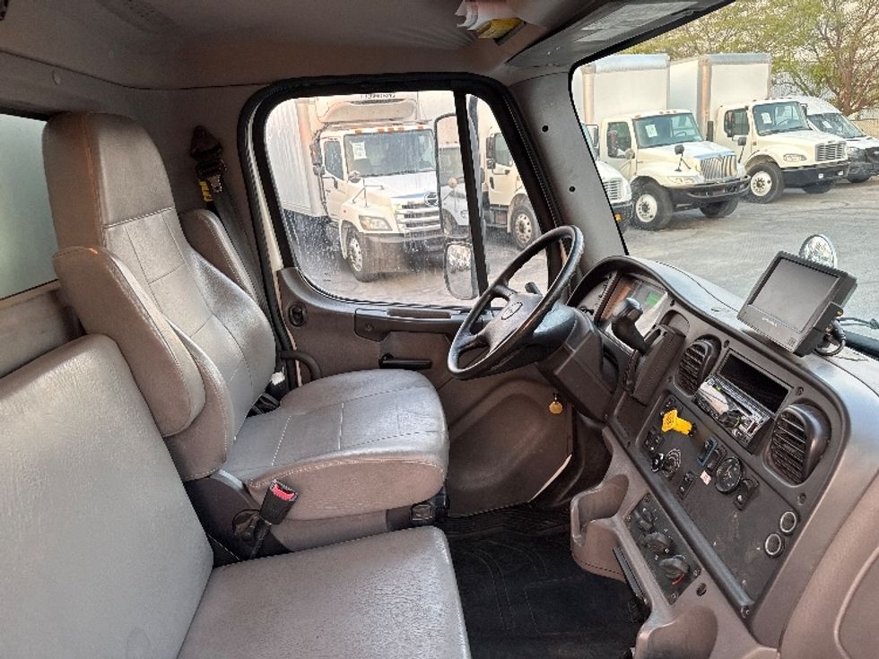Medium Duty Box Truck-Light and Medium Duty Trucks-Freightliner-2020-M2-Salt Lake City-UT-112,741\n\t\tmiles-$ 69,250 - Image 22