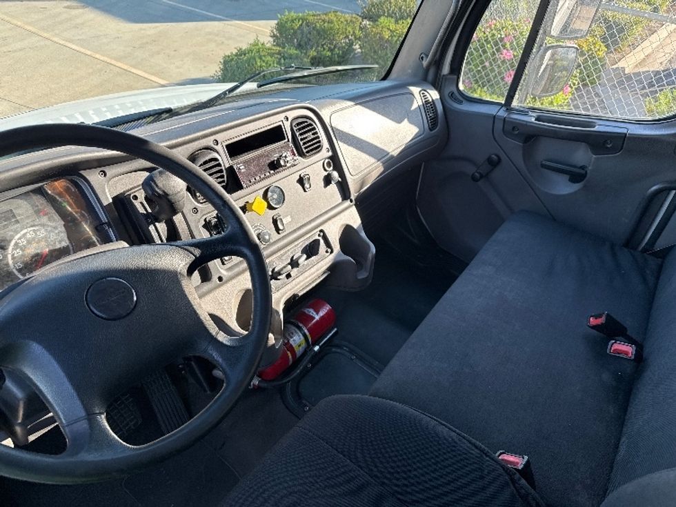Medium Duty Box Truck-Light and Medium Duty Trucks-Freightliner-2020-M2-Salt Lake City-UT-271,110\n\t\tmiles-$ 41,250 - Image 17