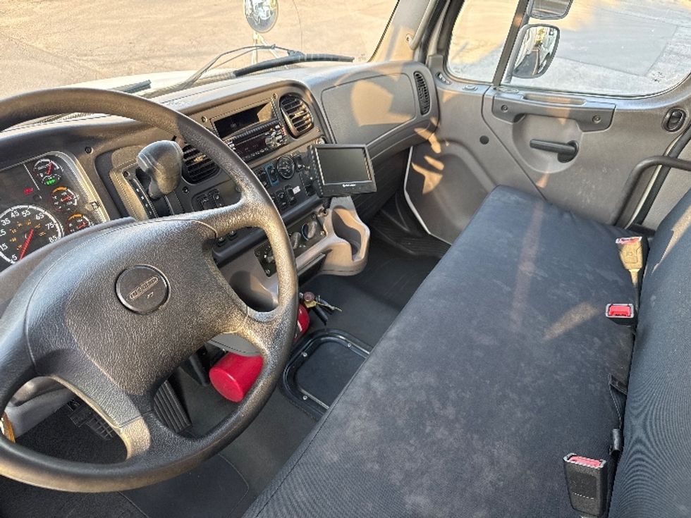 Medium Duty Box Truck-Light and Medium Duty Trucks-Freightliner-2020-M2-Salt Lake City-UT-75,392\n\t\tmiles-$ 79,500 - Image 17