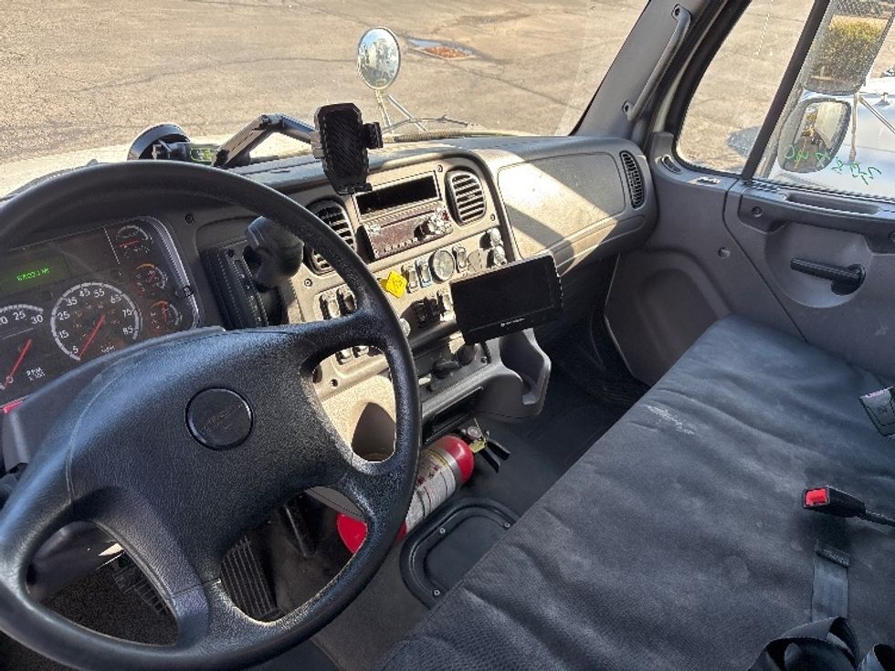 Medium Duty Box Truck-Light and Medium Duty Trucks-Freightliner-2020-M2-Salt Lake City-UT-87,033\n\t\tmiles-$ 82,250 - Image 17