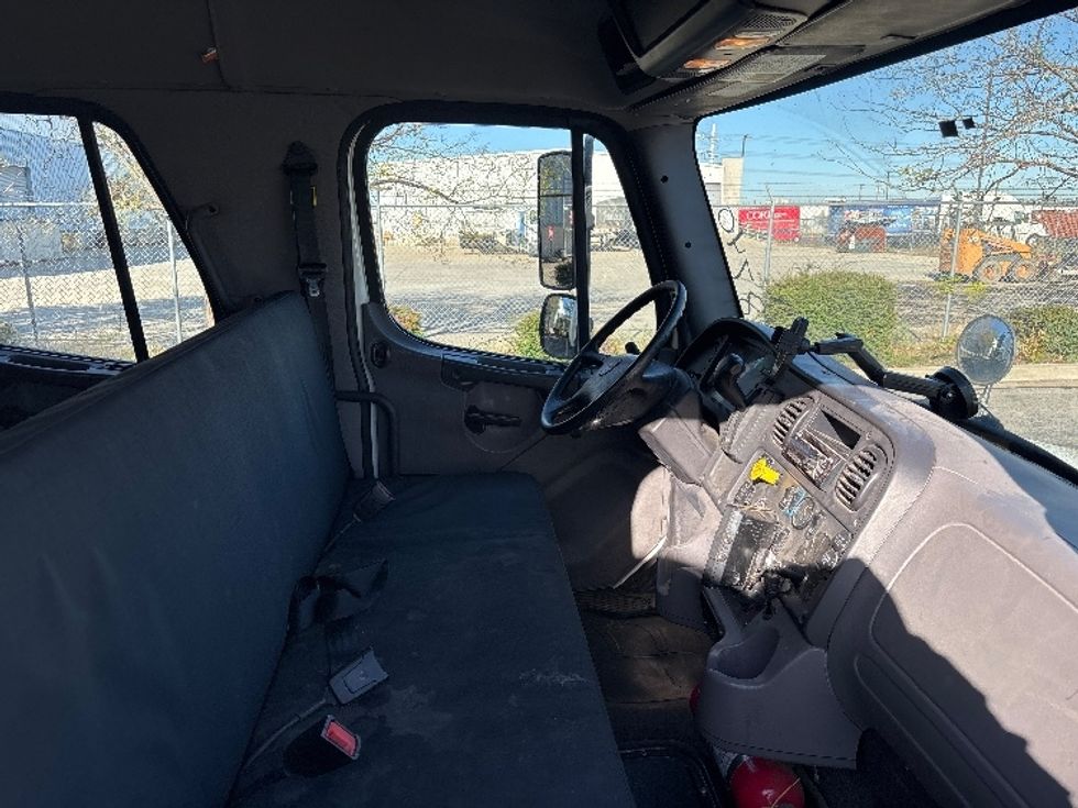 Medium Duty Box Truck-Light and Medium Duty Trucks-Freightliner-2020-M2-Salt Lake City-UT-87,033\n\t\tmiles-$ 82,250 - Image 22