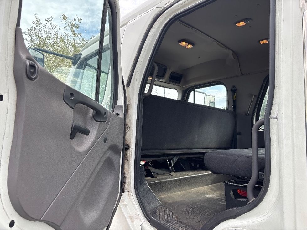 Medium Duty Box Truck-Light and Medium Duty Trucks-Freightliner-2020-M2-Salt Lake City-UT-87,033\n\t\tmiles-$ 82,250 - Image 26