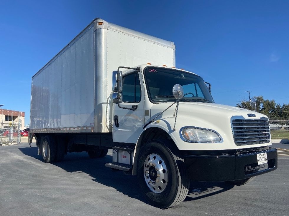 Medium Duty Box Truck-Light and Medium Duty Trucks-Freightliner-2020-M2-San Antonio-TX-130,985\n\t\tmiles-$ 58,750 - Image 1
