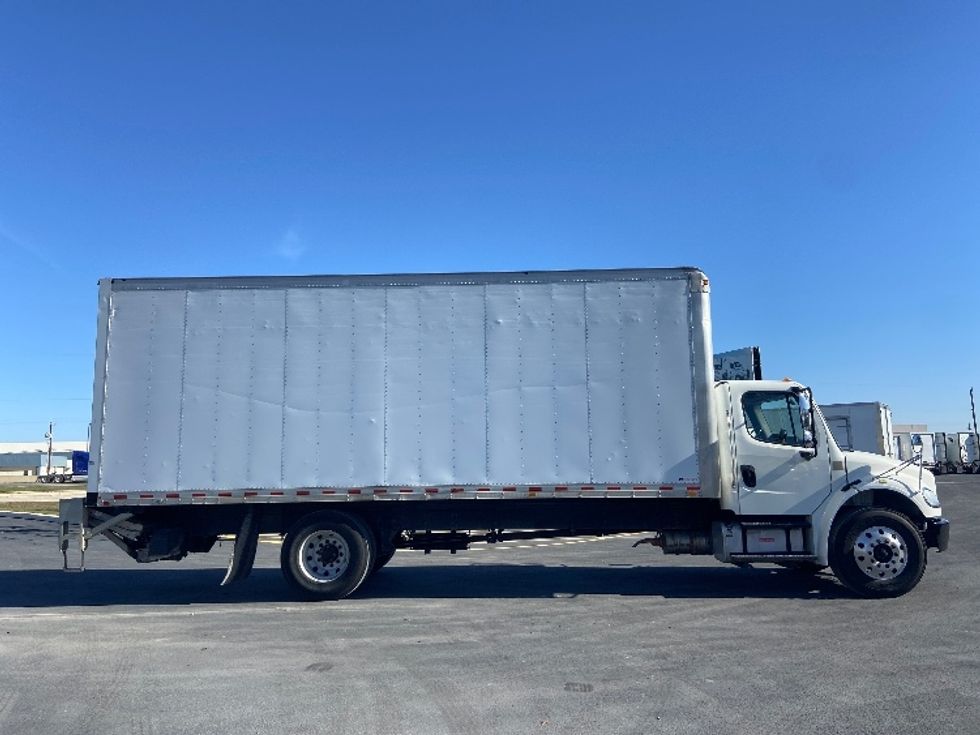 Medium Duty Box Truck-Light and Medium Duty Trucks-Freightliner-2020-M2-San Antonio-TX-130,985\n\t\tmiles-$ 58,750 - Image 15