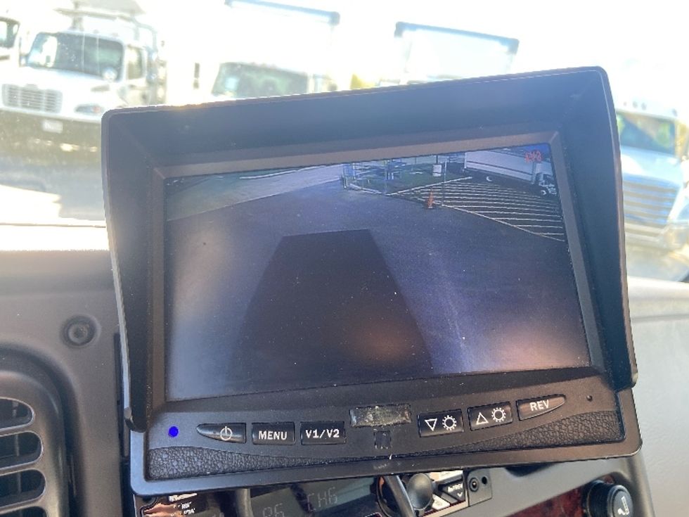 Medium Duty Box Truck-Light and Medium Duty Trucks-Freightliner-2020-M2-San Antonio-TX-130,985\n\t\tmiles-$ 58,750 - Image 25