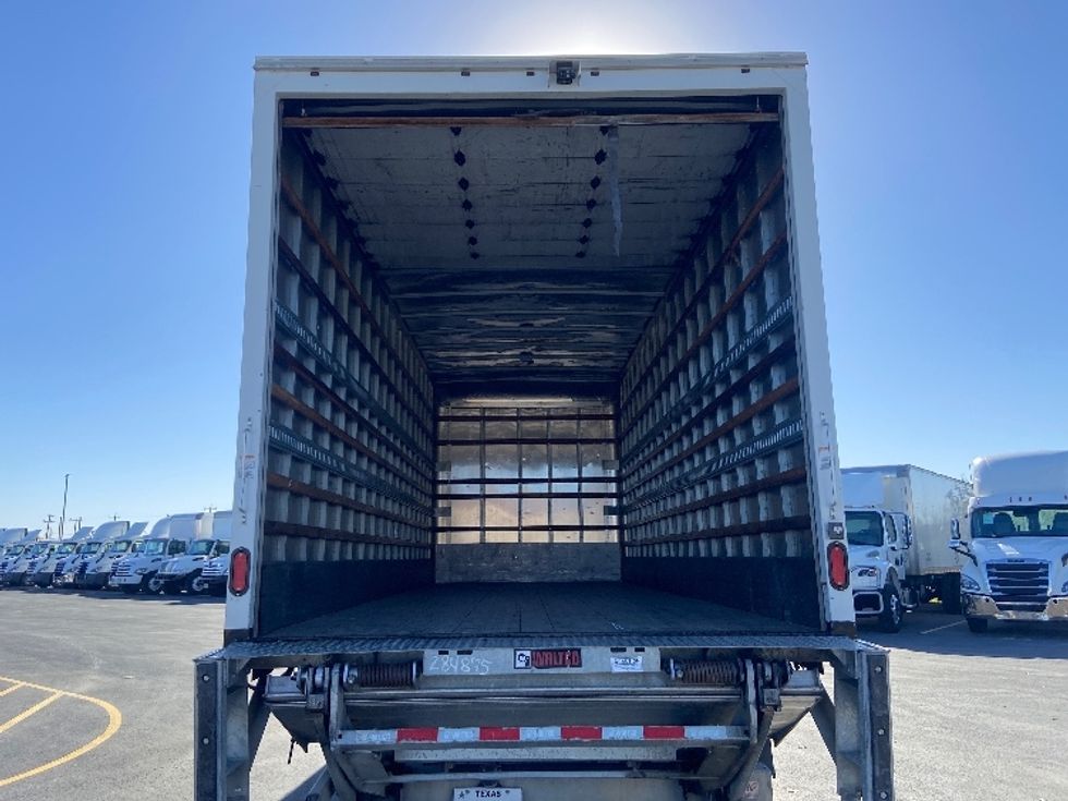 Medium Duty Box Truck-Light and Medium Duty Trucks-Freightliner-2020-M2-San Antonio-TX-130,985\n\t\tmiles-$ 58,750 - Image 8
