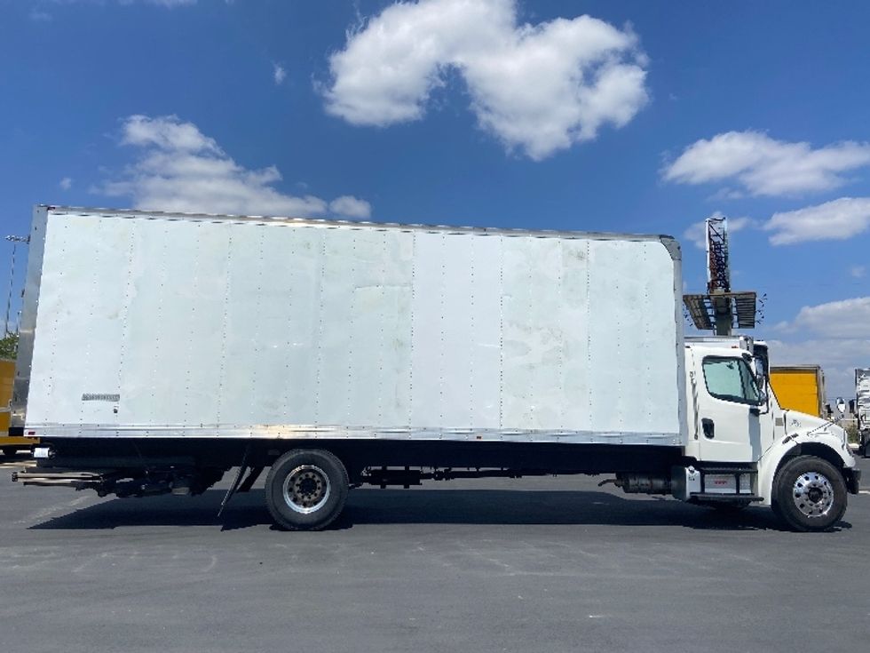 Medium Duty Box Truck-Light and Medium Duty Trucks-Freightliner-2020-M2-San Antonio-TX-137,038\n\t\tmiles-$ 61,750 - Image 15