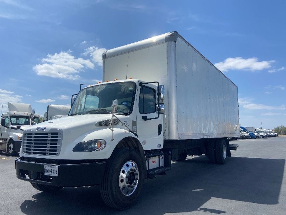 Medium Duty Box Truck-Light and Medium Duty Trucks-Freightliner-2020-M2-San Antonio-TX-137,038\n\t\tmiles-$ 61,750 - Image 3