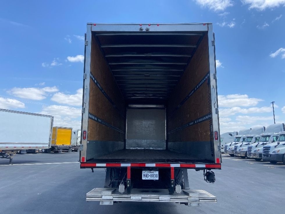 Medium Duty Box Truck-Light and Medium Duty Trucks-Freightliner-2020-M2-San Antonio-TX-137,038\n\t\tmiles-$ 61,750 - Image 8