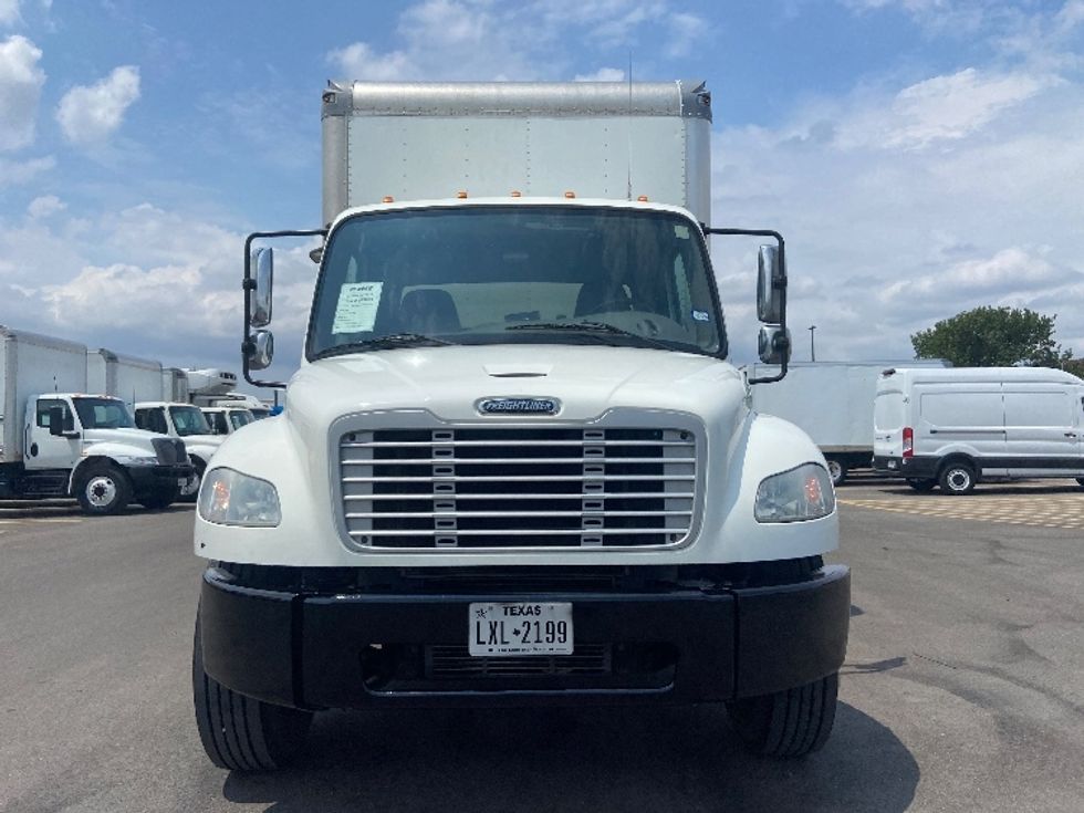Medium Duty Box Truck-Light and Medium Duty Trucks-Freightliner-2020-M2-San Antonio-TX-154,422\n\t\tmiles-$ 59,250 - Image 2