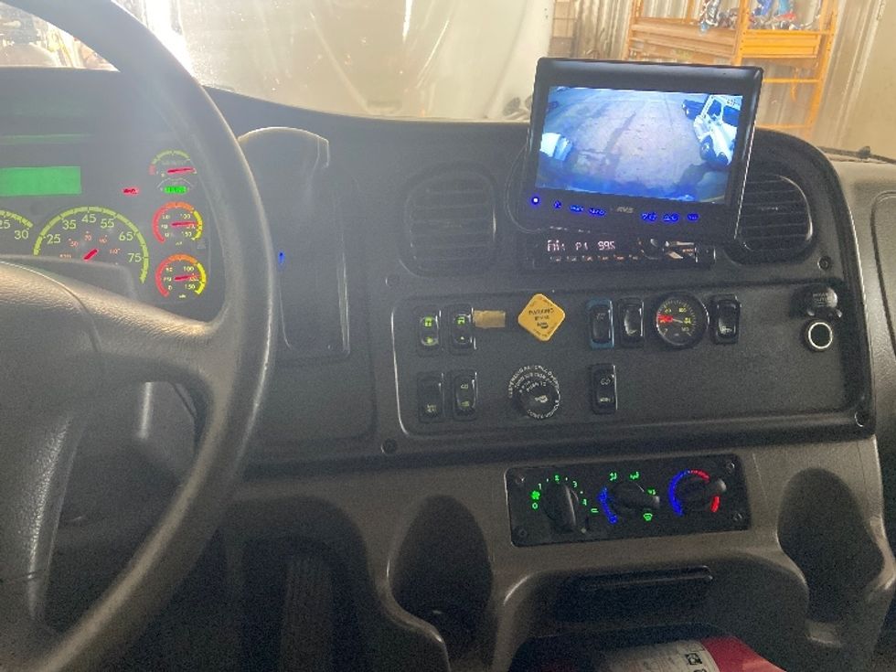 Medium Duty Box Truck-Light and Medium Duty Trucks-Freightliner-2020-M2-San Antonio-TX-154,422\n\t\tmiles-$ 59,250 - Image 25