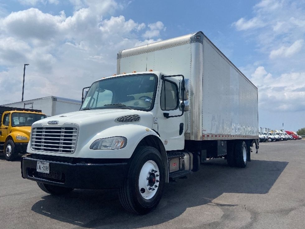 Medium Duty Box Truck-Light and Medium Duty Trucks-Freightliner-2020-M2-San Antonio-TX-154,422\n\t\tmiles-$ 59,250 - Image 3