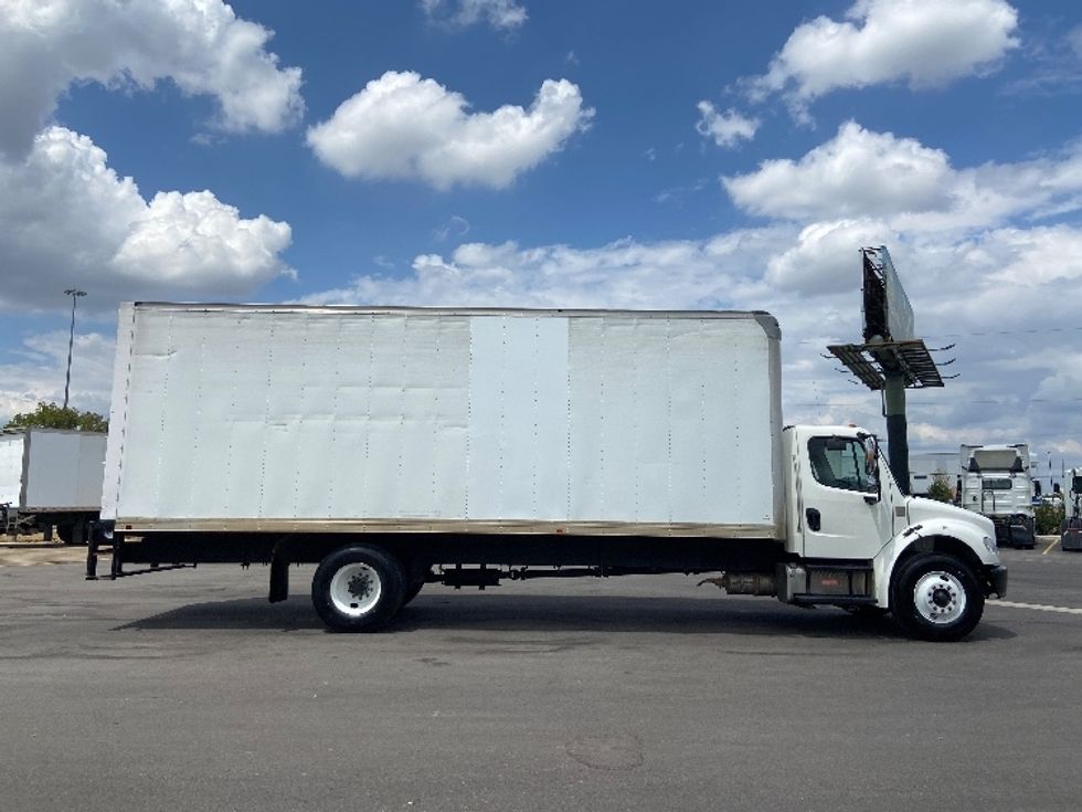 Medium Duty Box Truck-Light and Medium Duty Trucks-Freightliner-2020-M2-San Antonio-TX-164,320\n\t\tmiles-$ 52,250 - Image 14