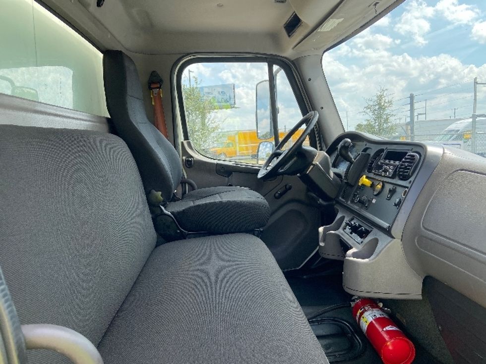 Medium Duty Box Truck-Light and Medium Duty Trucks-Freightliner-2020-M2-San Antonio-TX-194,100\n\t\tmiles-$ 44,750 - Image 22