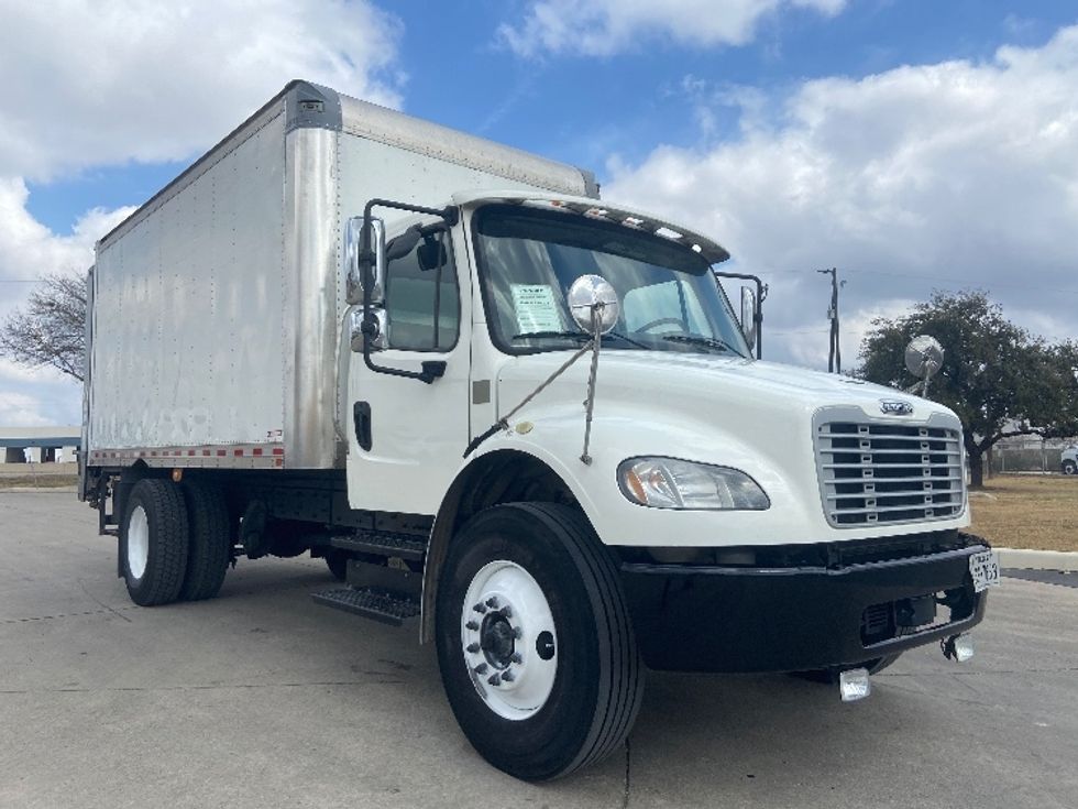 Medium Duty Box Truck-Light and Medium Duty Trucks-Freightliner-2020-M2-San Antonio-TX-224,608\n\t\tmiles-$ 35,750 - Image 1