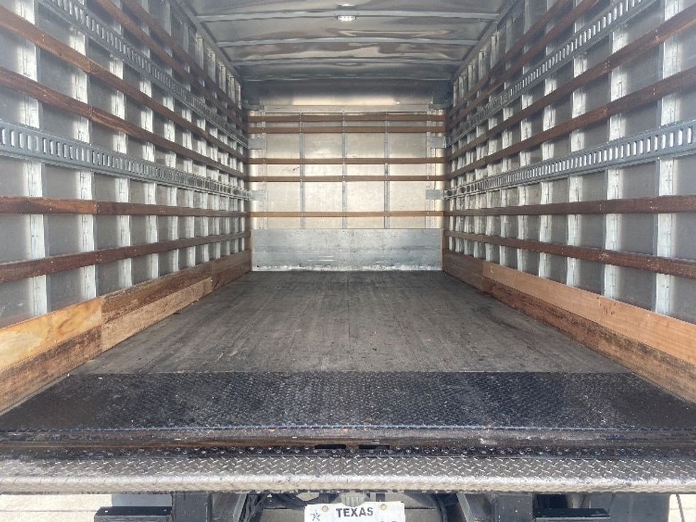 Medium Duty Box Truck-Light and Medium Duty Trucks-Freightliner-2020-M2-San Antonio-TX-224,608\n\t\tmiles-$ 35,750 - Image 10