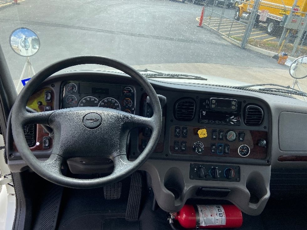 Medium Duty Box Truck-Light and Medium Duty Trucks-Freightliner-2020-M2-San Antonio-TX-224,608\n\t\tmiles-$ 35,750 - Image 18