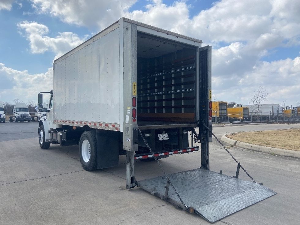 Medium Duty Box Truck-Light and Medium Duty Trucks-Freightliner-2020-M2-San Antonio-TX-224,608\n\t\tmiles-$ 35,750 - Image 9
