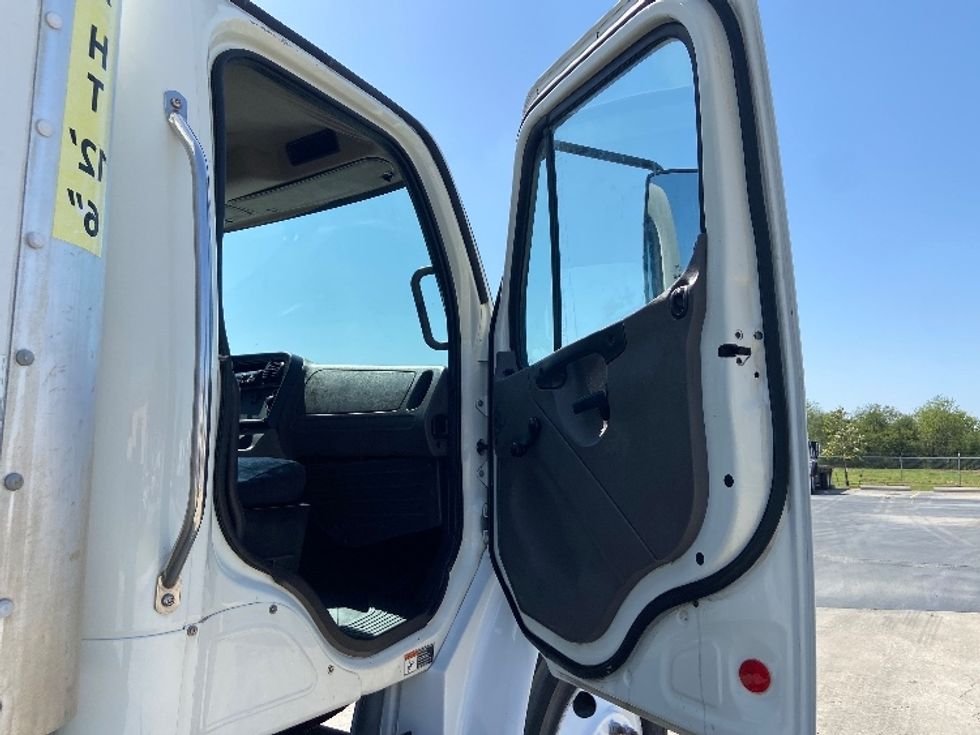 Medium Duty Box Truck-Light and Medium Duty Trucks-Freightliner-2020-M2-San Antonio-TX-255,210\n\t\tmiles-$ 46,750 - Image 20