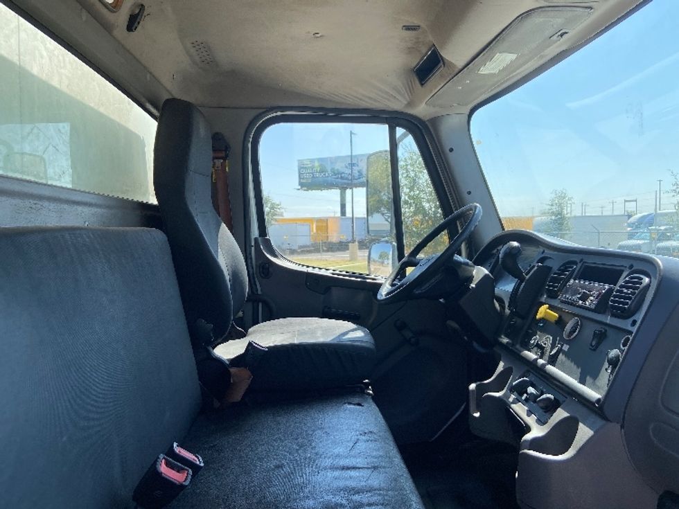 Medium Duty Box Truck-Light and Medium Duty Trucks-Freightliner-2020-M2-San Antonio-TX-255,210\n\t\tmiles-$ 46,750 - Image 22