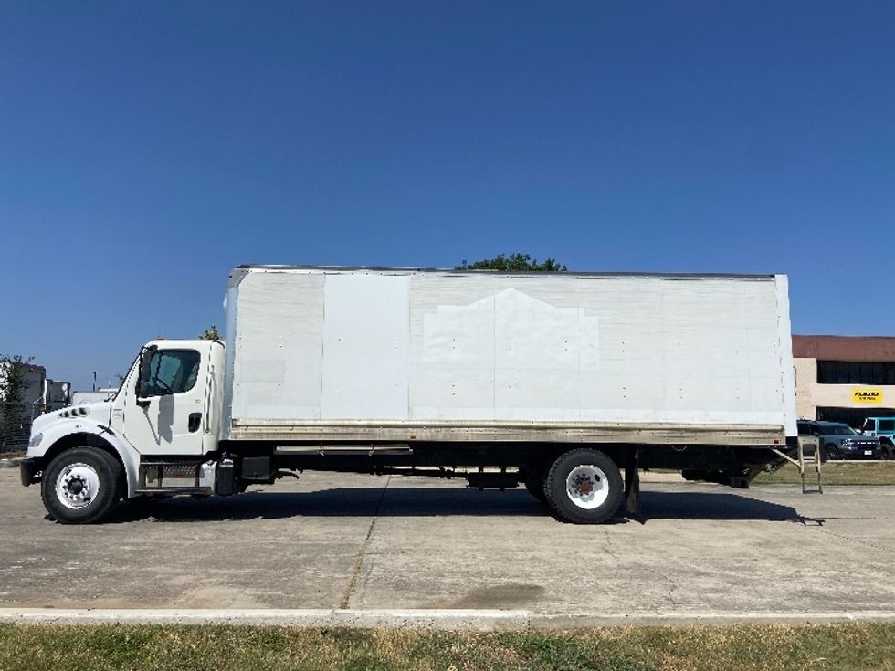 Medium Duty Box Truck-Light and Medium Duty Trucks-Freightliner-2020-M2-San Antonio-TX-255,210\n\t\tmiles-$ 46,750 - Image 4