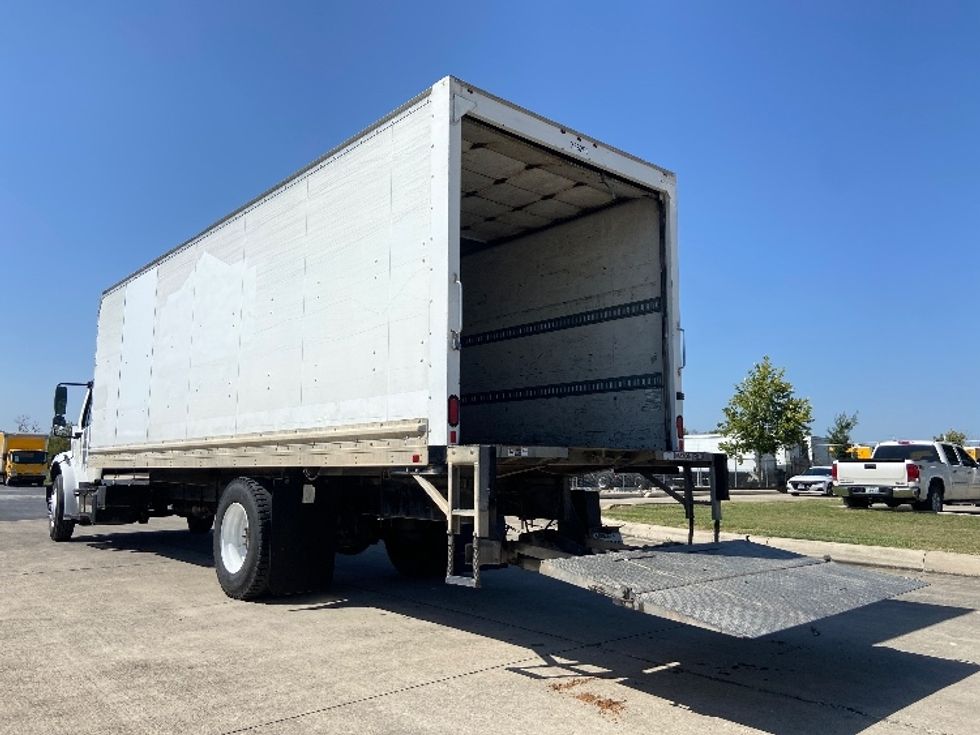 Medium Duty Box Truck-Light and Medium Duty Trucks-Freightliner-2020-M2-San Antonio-TX-255,210\n\t\tmiles-$ 46,750 - Image 9