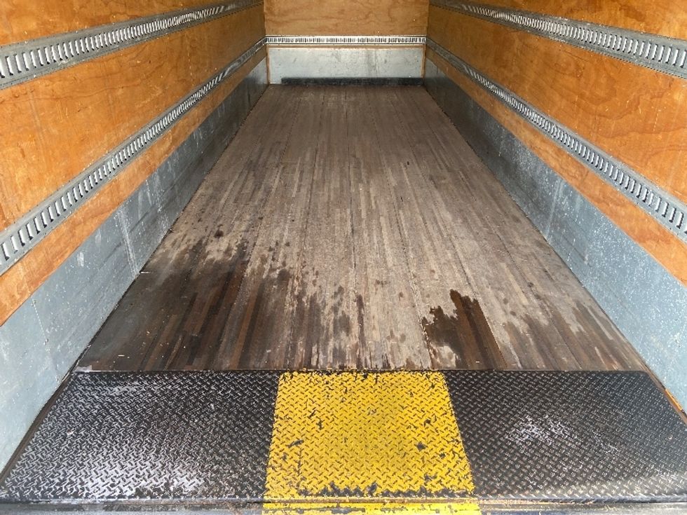 Medium Duty Box Truck-Light and Medium Duty Trucks-Freightliner-2020-M2-San Antonio-TX-289,374\n\t\tmiles-$ 23,750 - Image 10
