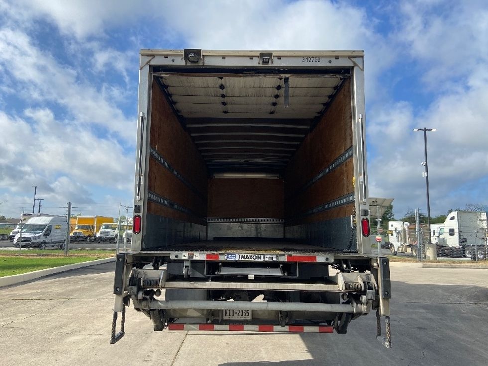 Medium Duty Box Truck-Light and Medium Duty Trucks-Freightliner-2020-M2-San Antonio-TX-289,374\n\t\tmiles-$ 23,750 - Image 8