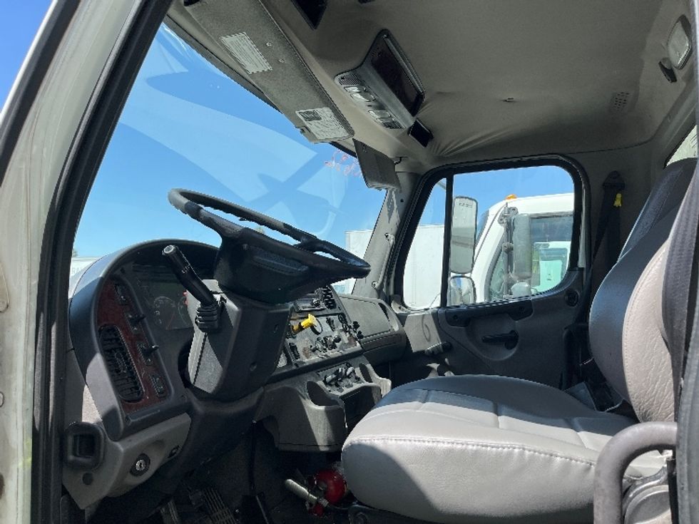 Medium Duty Box Truck-Light and Medium Duty Trucks-Freightliner-2020-M2-San Diego-CA-138,010\n\t\tmiles-$ 58,000 - Image 16