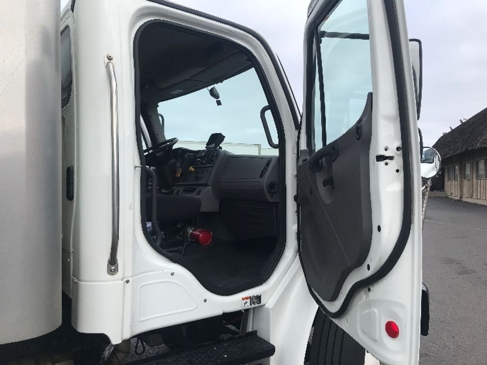 Medium Duty Box Truck-Light and Medium Duty Trucks-Freightliner-2020-M2-San Diego-CA-150,091\n\t\tmiles-$ 61,250 - Image 20