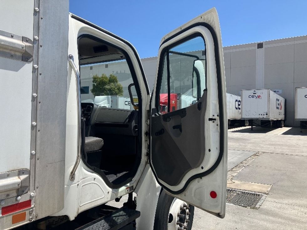 Medium Duty Box Truck-Light and Medium Duty Trucks-Freightliner-2020-M2-San Diego-CA-165,252\n\t\tmiles-$ 58,000 - Image 18