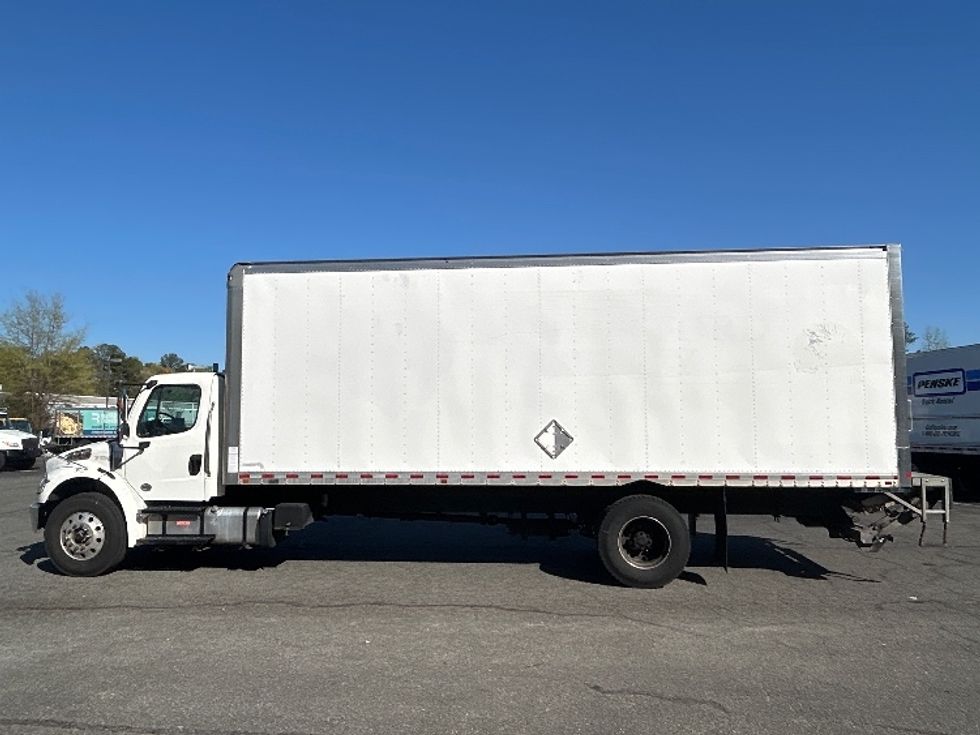 Medium Duty Box Truck-Light and Medium Duty Trucks-Freightliner-2020-M2-Sandston-VA-224,439\n\t\tmiles-$ 48,500 - Image 4