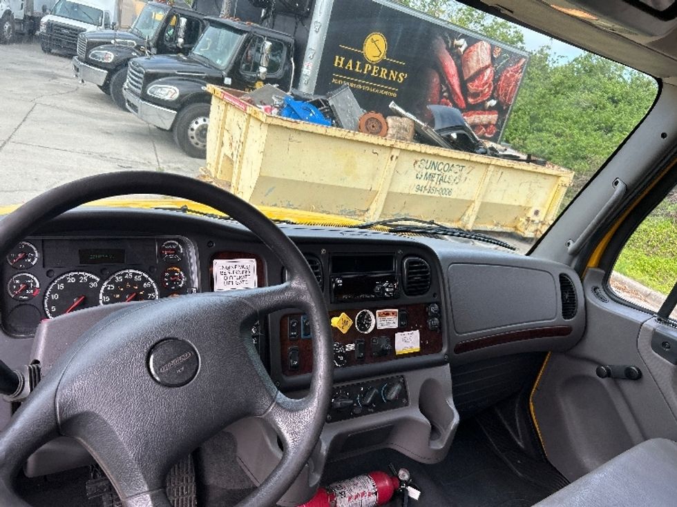 Medium Duty Box Truck-Light and Medium Duty Trucks-Freightliner-2020-M2-Sarasota-FL-223,023\n\t\tmiles-$ 37,500 - Image 18