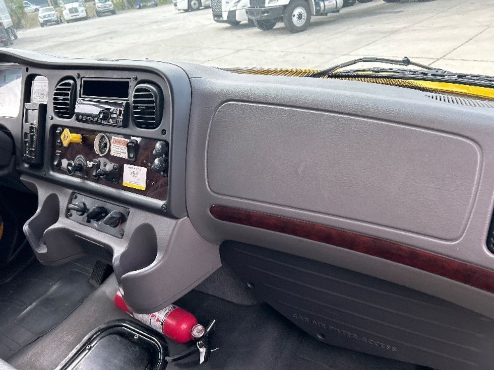 Medium Duty Box Truck-Light and Medium Duty Trucks-Freightliner-2020-M2-Sarasota-FL-223,023\n\t\tmiles-$ 37,500 - Image 21