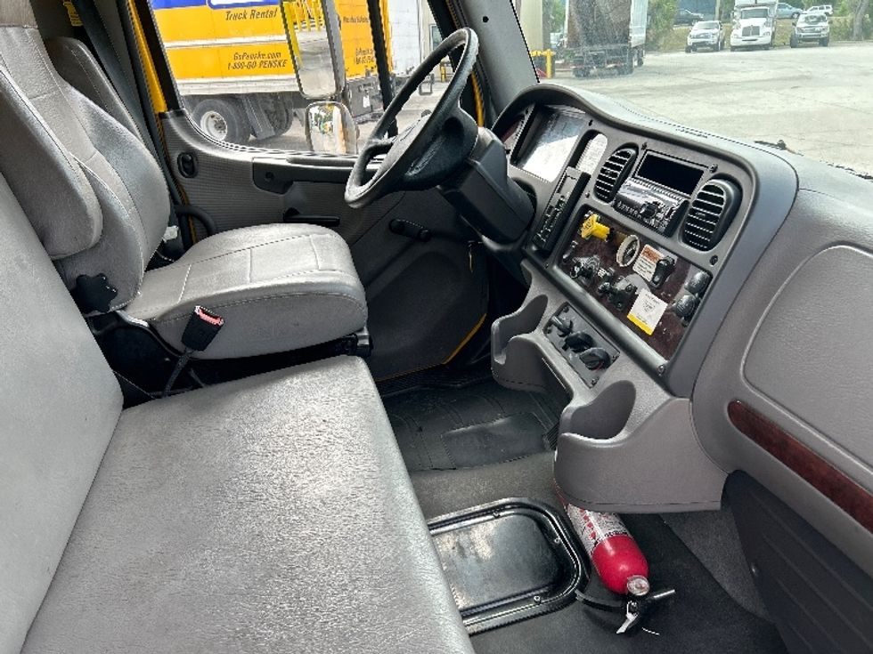 Medium Duty Box Truck-Light and Medium Duty Trucks-Freightliner-2020-M2-Sarasota-FL-223,023\n\t\tmiles-$ 37,500 - Image 22