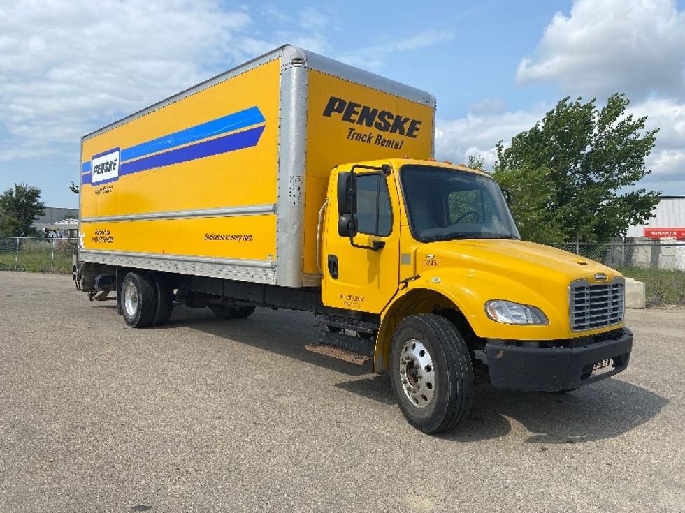 Medium Duty Box Truck-Light and Medium Duty Trucks-Freightliner-2020-M2-Saskatoon-SK-205,197\n\t\tkm-$ 69,500 - Image 1