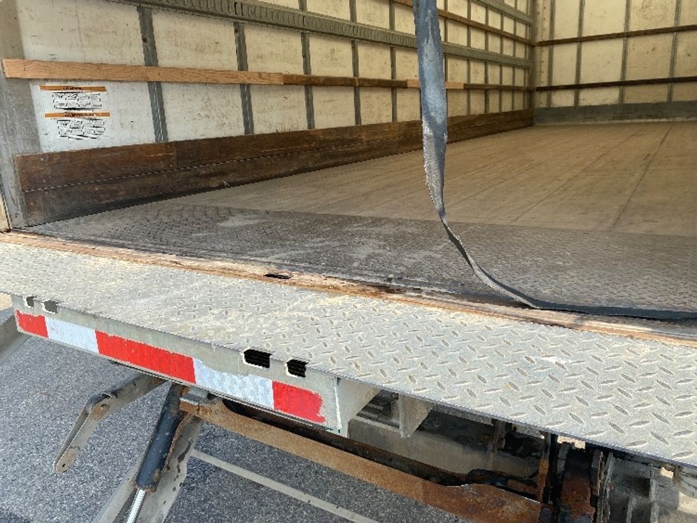 Medium Duty Box Truck-Light and Medium Duty Trucks-Freightliner-2020-M2-Saskatoon-SK-205,197\n\t\tkm-$ 69,500 - Image 10