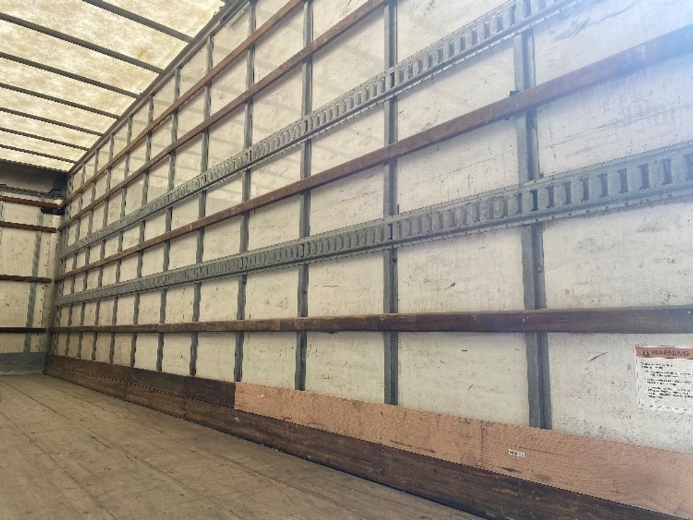 Medium Duty Box Truck-Light and Medium Duty Trucks-Freightliner-2020-M2-Saskatoon-SK-205,197\n\t\tkm-$ 69,500 - Image 12
