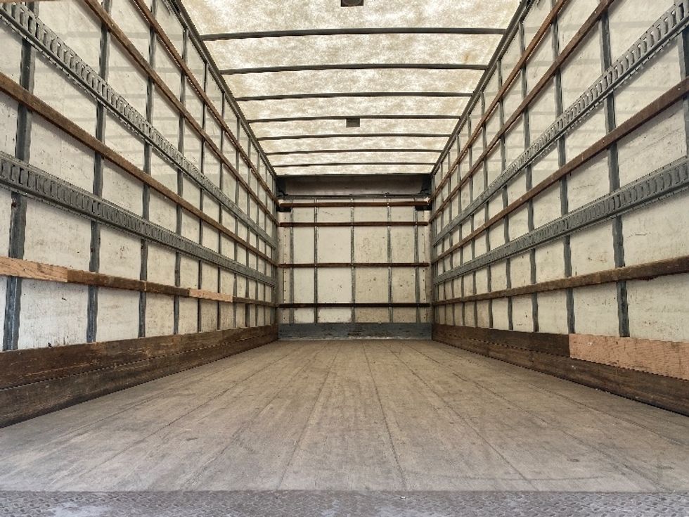 Medium Duty Box Truck-Light and Medium Duty Trucks-Freightliner-2020-M2-Saskatoon-SK-205,197\n\t\tkm-$ 69,500 - Image 8