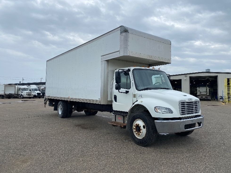 Medium Duty Box Truck-Light and Medium Duty Trucks-Freightliner-2020-M2-Saskatoon-SK-276,173\n\t\tkm-$ 72,500 - Image 1