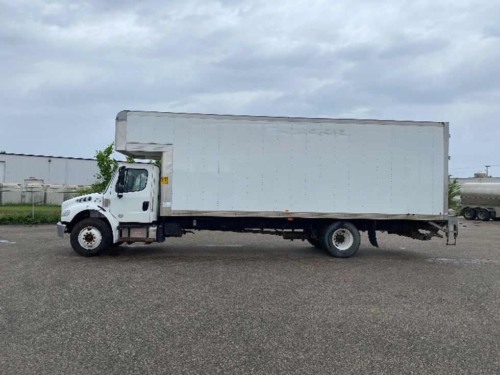 Medium Duty Box Truck-Light and Medium Duty Trucks-Freightliner-2020-M2-Saskatoon-SK-276,173\n\t\tkm-$ 72,500 - Image 4