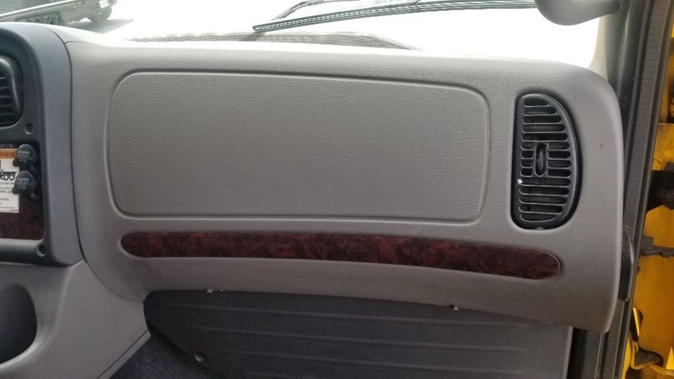 Medium Duty Box Truck-Light and Medium Duty Trucks-Freightliner-2020-M2-Scarborough-ON-297,150\n\t\tkm-$ 60,000 - Image 21