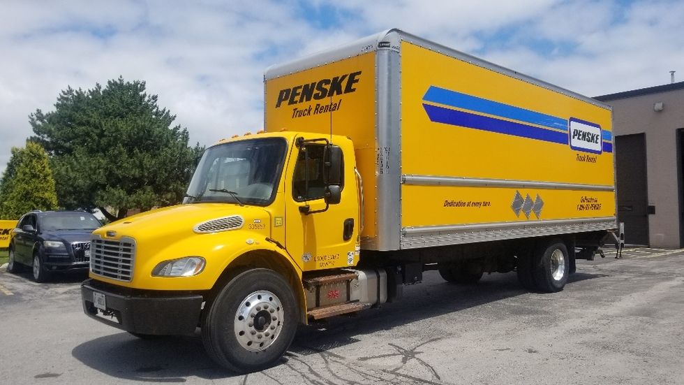 Medium Duty Box Truck-Light and Medium Duty Trucks-Freightliner-2020-M2-Scarborough-ON-297,150\n\t\tkm-$ 60,000 - Image 3