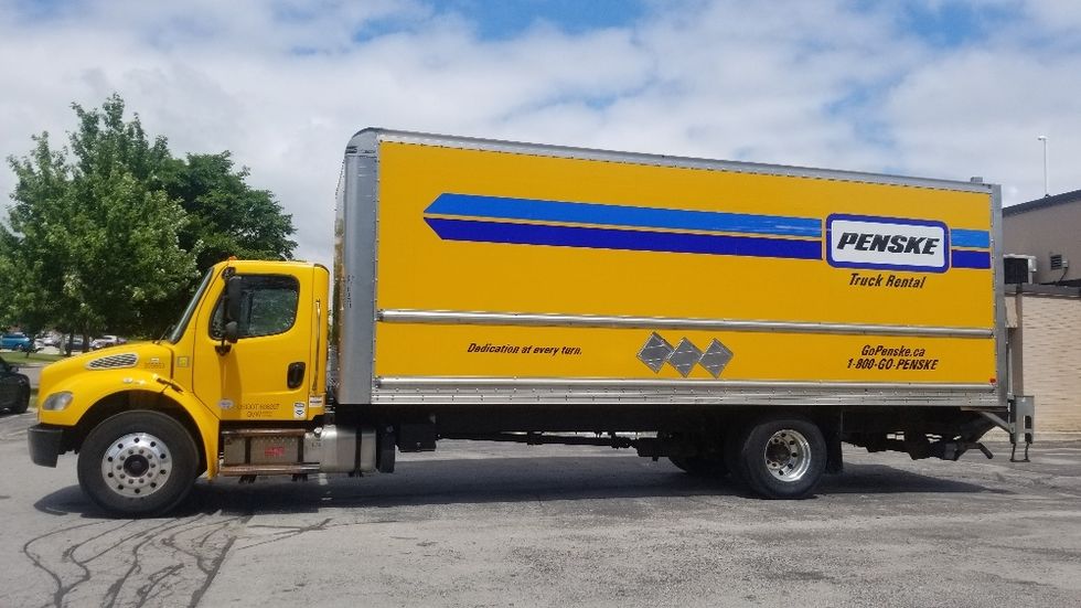 Medium Duty Box Truck-Light and Medium Duty Trucks-Freightliner-2020-M2-Scarborough-ON-297,150\n\t\tkm-$ 60,000 - Image 4