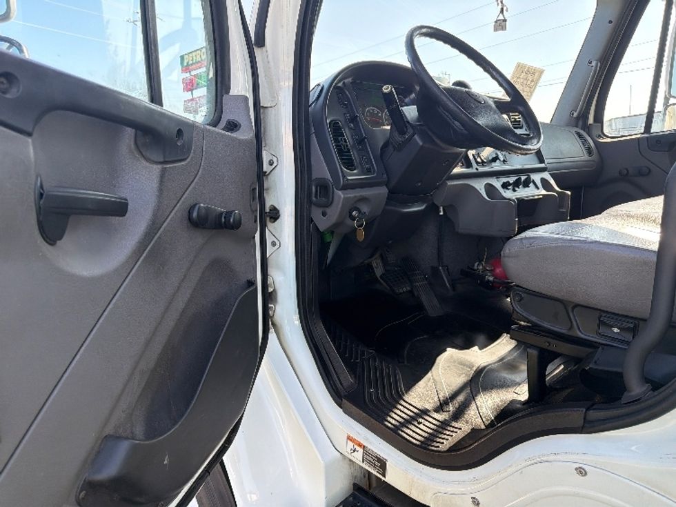 Medium Duty Box Truck-Light and Medium Duty Trucks-Freightliner-2020-M2-Shreveport-LA-349,053\n\t\tmiles-$ 23,750 - Image 16