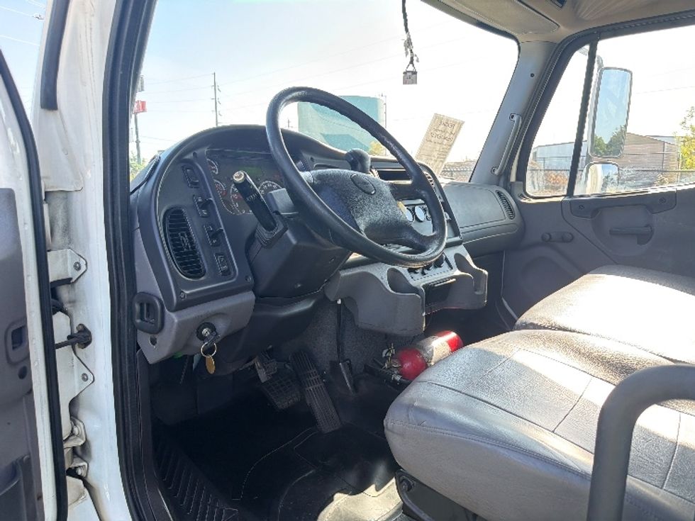 Medium Duty Box Truck-Light and Medium Duty Trucks-Freightliner-2020-M2-Shreveport-LA-349,053\n\t\tmiles-$ 23,750 - Image 17