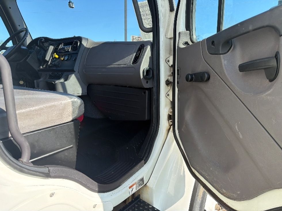 Medium Duty Box Truck-Light and Medium Duty Trucks-Freightliner-2020-M2-Shreveport-LA-349,053\n\t\tmiles-$ 23,750 - Image 20
