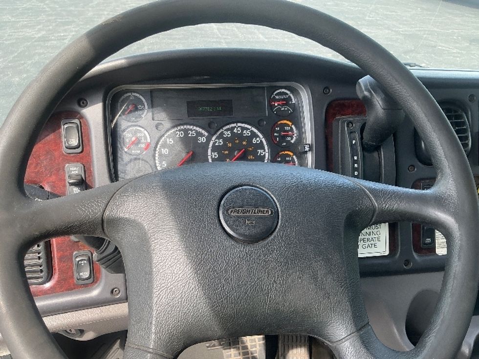 Medium Duty Box Truck-Light and Medium Duty Trucks-Freightliner-2020-M2-South Bend-IN-267,782\n\t\tmiles-$ 41,250 - Image 18