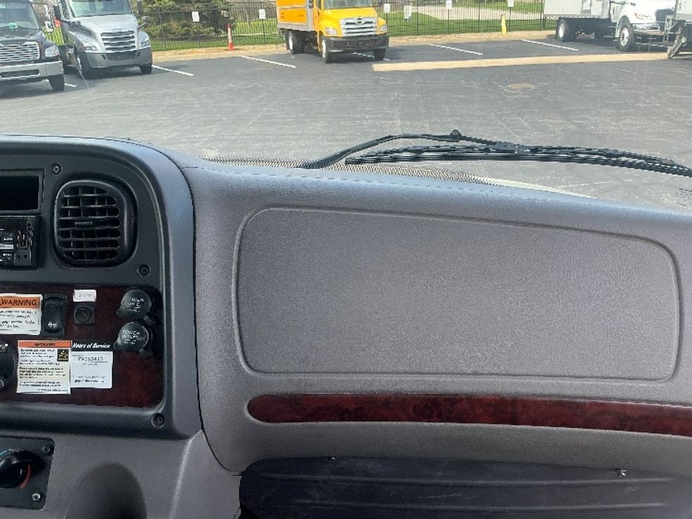 Medium Duty Box Truck-Light and Medium Duty Trucks-Freightliner-2020-M2-South Bend-IN-267,782\n\t\tmiles-$ 41,250 - Image 21